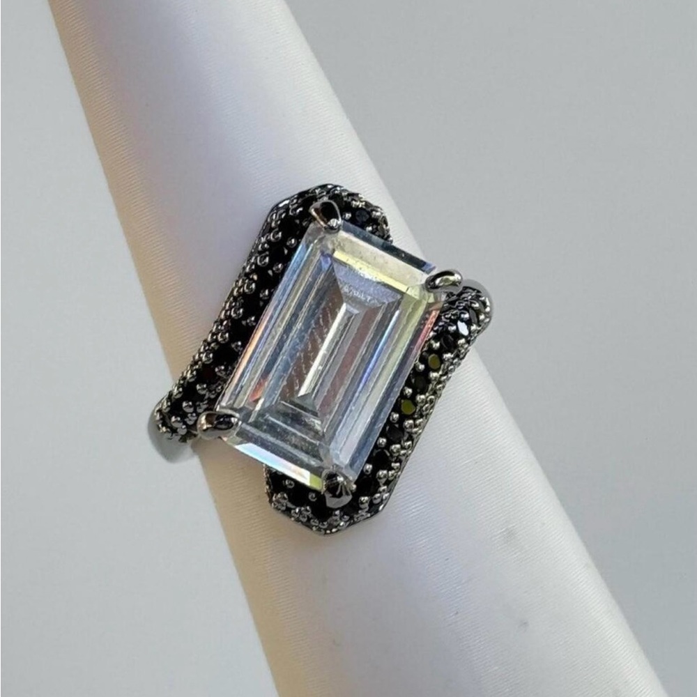 Bomb Party Untamed Ring